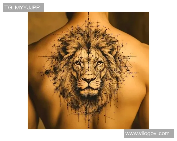 足球明星身上的狮子纹身艺术展现力量与勇气的完美结合